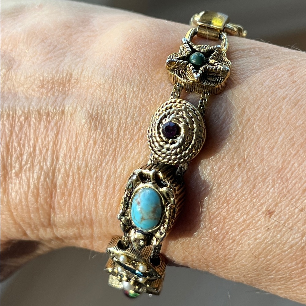 Vintage Victorian Bracelet - Picture 7 of 9